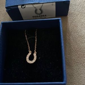 Swarovski rose gold horse shoe necklace